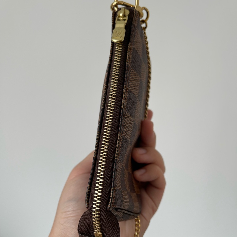SOLD Louis Vuitton Mini Pochette Damier Ébène - Picture 6 of 14